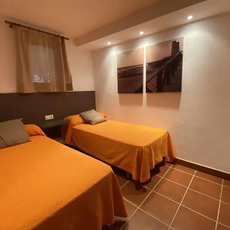 2 Ragel Costa * Cádiz